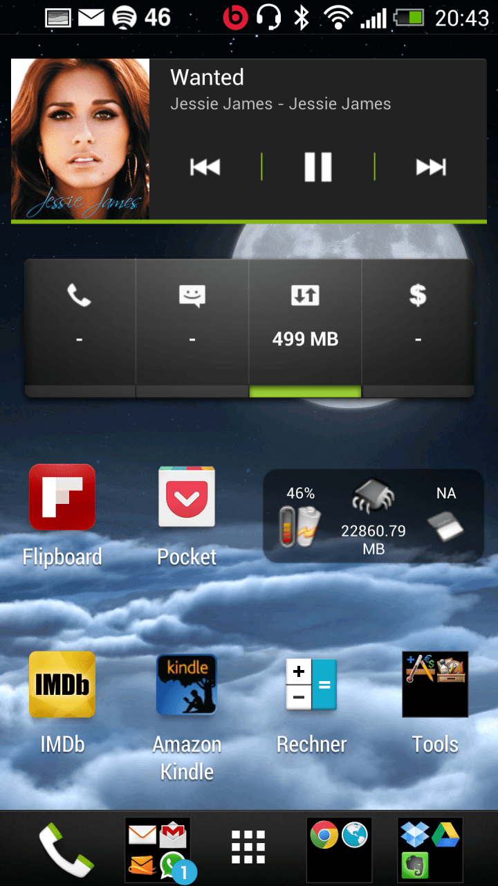 Neben dem Blinkfeed gibts auch ganz normale Android Homescreens, die man mit App-Icons und Widgets bestücken kann.