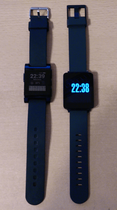 Vergleich: Pebble (links) und LG G Watch.
